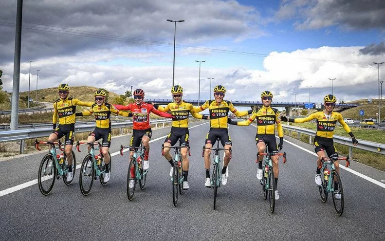 La Vuelta 2020: etapy, program, výsledky online. Celkovým vítězem se stal největší favorit Roglič!