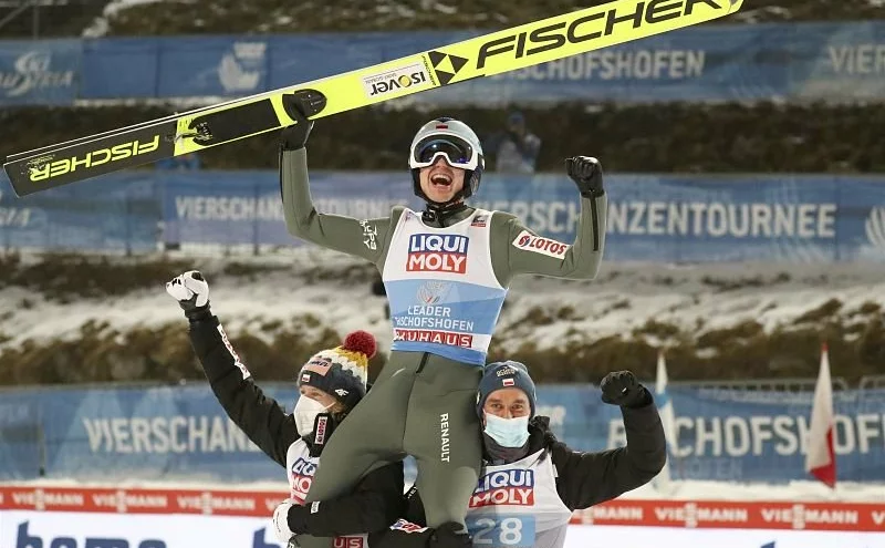 Turné čtyř můstků 2021/22: informace a program