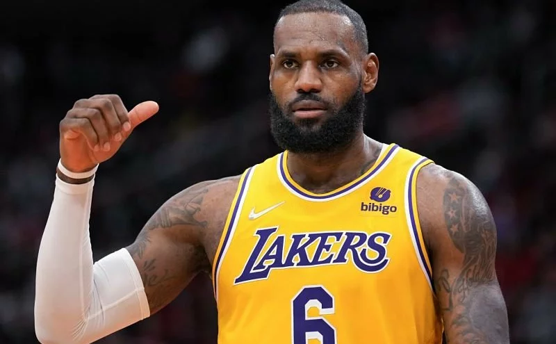 LeBron James sní o tom, že si v NBA zahraje se svým synem
