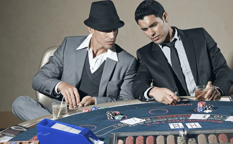 Co se řeší aktuálně na online casino fórech? [6/4]