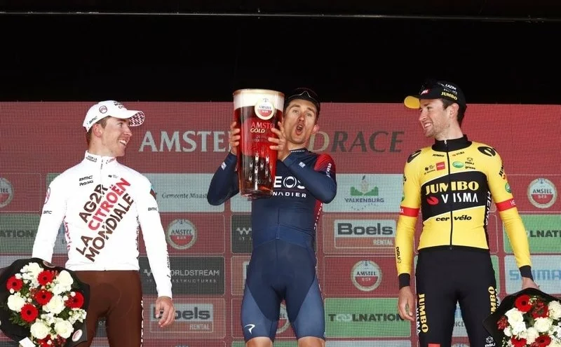 Na Amstel Gold Race rozhodovaly centimetry, napínavý závod vyhrál Kwiatkowski