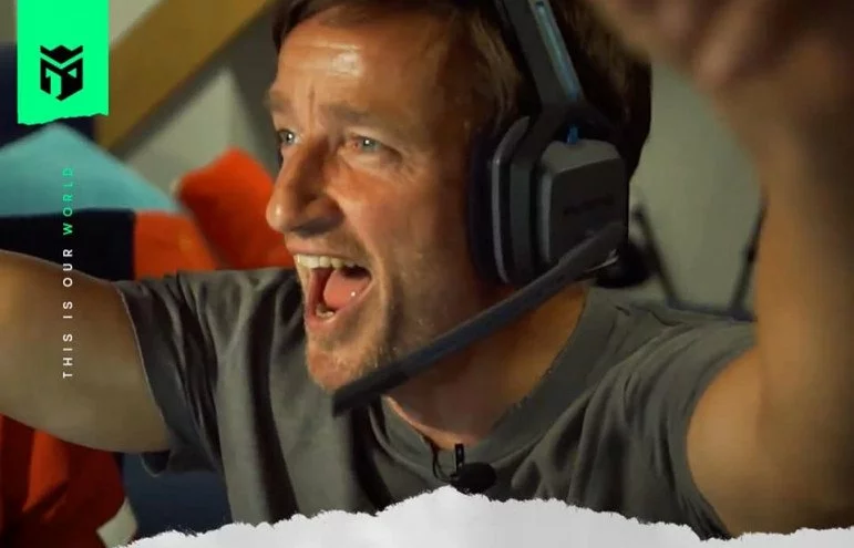 Vladimír Šmicer vstupuje do esportu