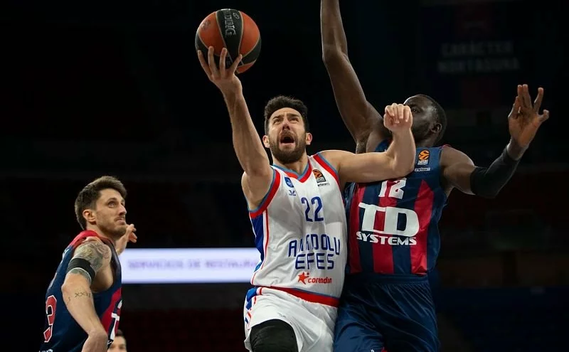 Tip na zápas Anadolu Efes - Baskonia (Euroliga, 14. 12.)