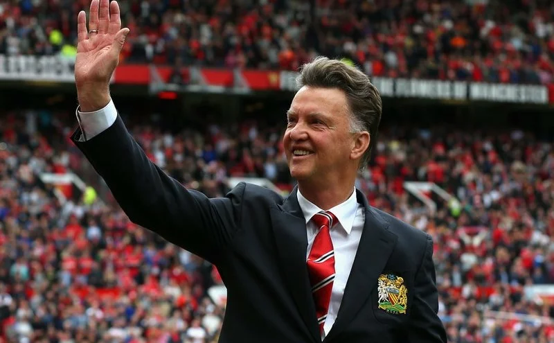 Trenér Van Gaal bojuje s rakovinou, povede Nizozemsko na MS?