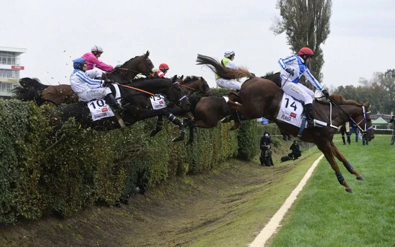 Velká pardubická 2020: kompletní výsledky všech dostihů