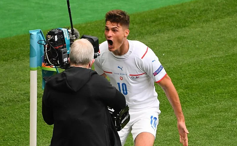 V baráži proti Švédsku bez Schicka i Pavlenky