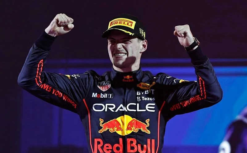 Dramatický finiš Velké ceny Saúdské Arábie ovládl Verstappen